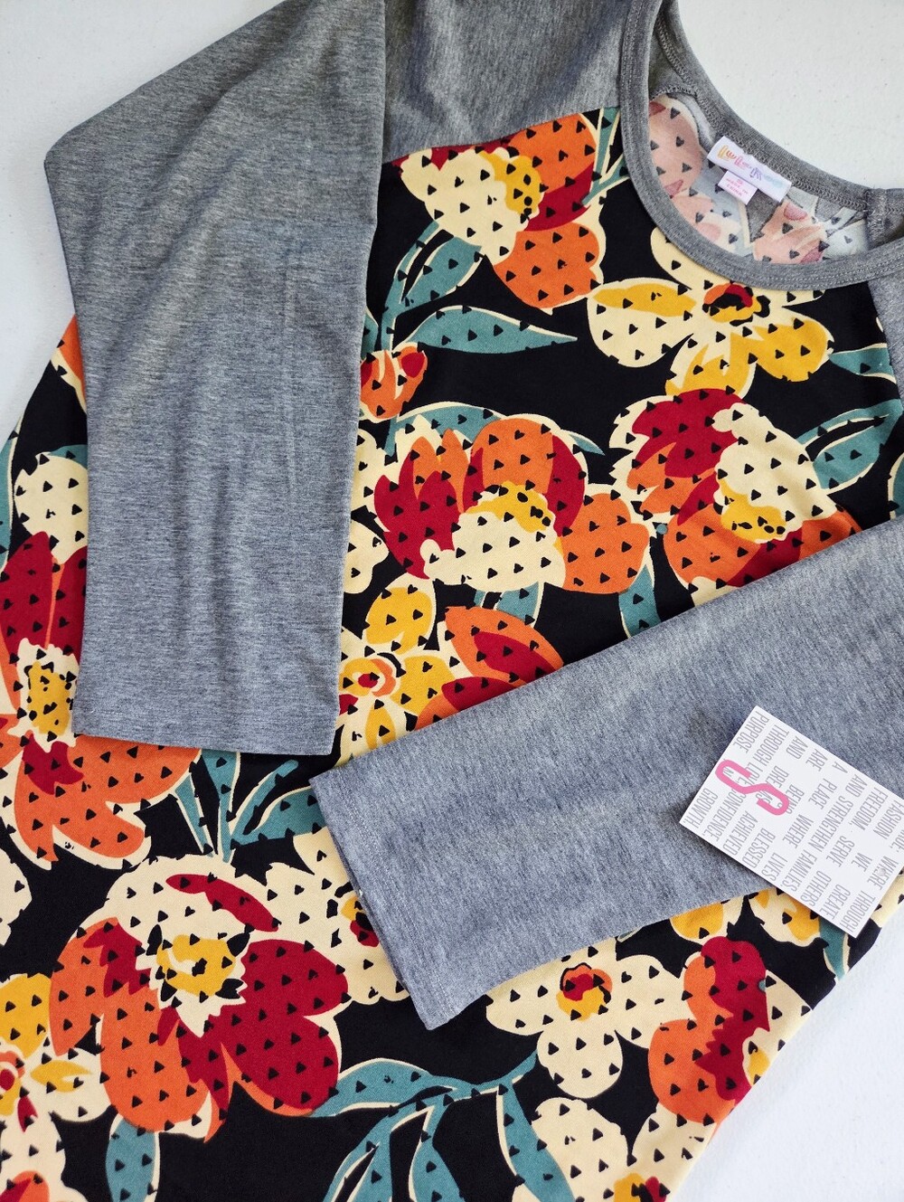 NWT LuLaRoe Randy Raglan Tee Small Floral Colorblock 3/4 Sleeve Top